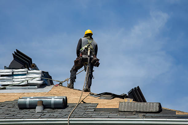 Professional Roofing technician working in Popejoy, IA